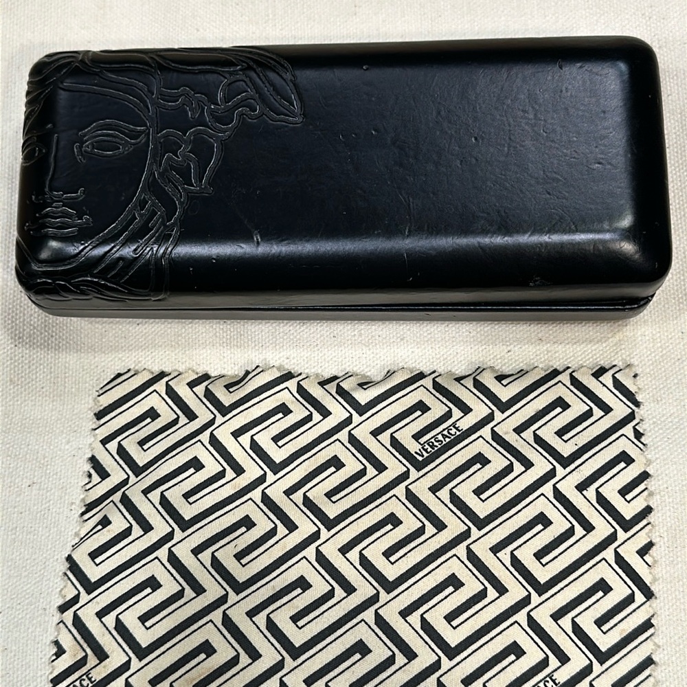 Vintage Versace Medusa black leather hard case clam shell eye glass case & cloth